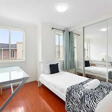 Aircabin - Seven Hills - Lovely - 3 Beds Townhouse Blacktown Exterior photo